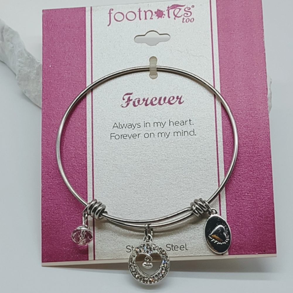 LA Rocks Adjustable Forever In My Heart Rhinestone Dangle Bracelet - Picture 3 of 6